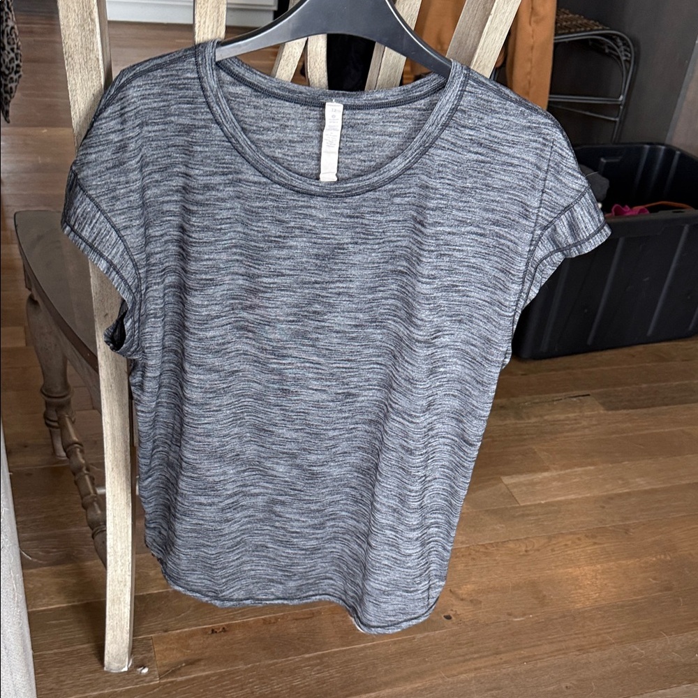 lululemon athletica Charcoal Heather Short Sleeve Tee